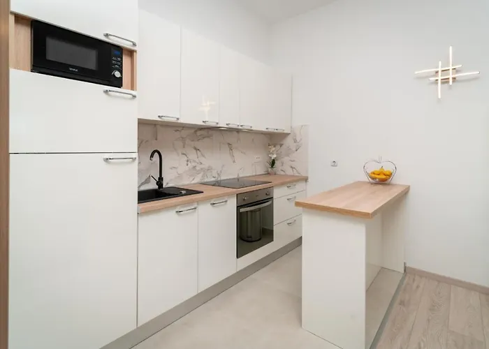 A Apartman *