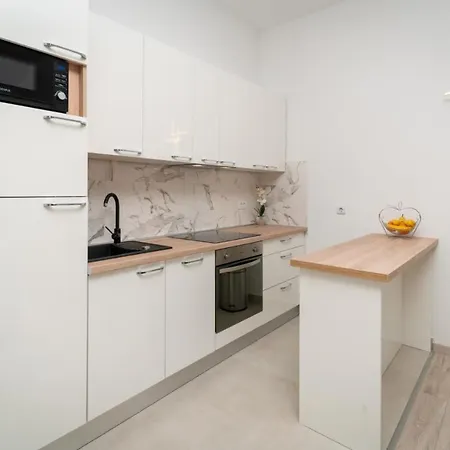 A Apartmán *